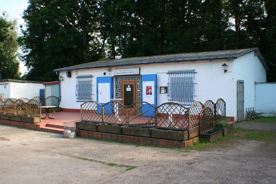 Vereinshaus900